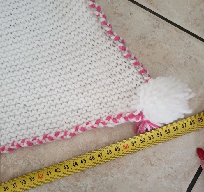 🌴 Plaid couverture fait main rose blanc avec pompon - photo numéro 4
