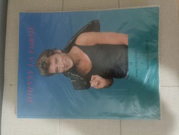 Livre Johnny Hallyday "Johnny la Forme"