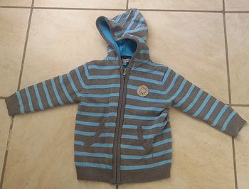 Gilet à capuche intérieur polaire 2 ans