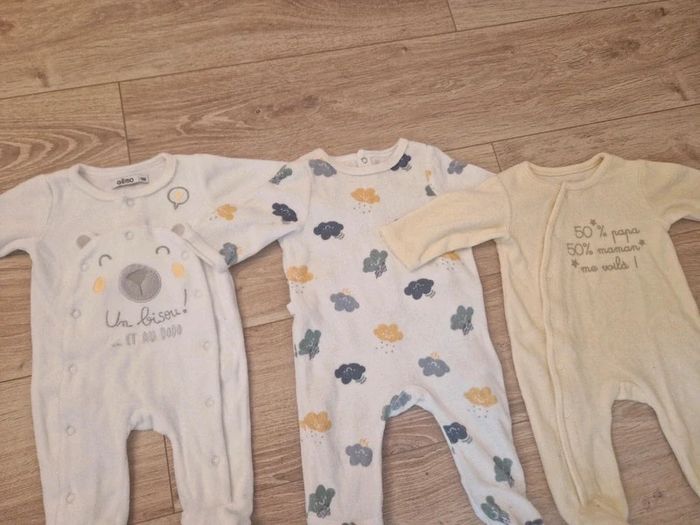 Lot grenouillères 1 mois, Gémo - photo numéro 2