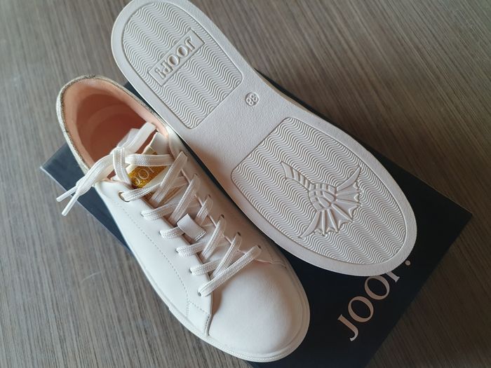 Superbe paire de baskets Joop 🖤 - photo numéro 9