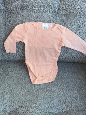 Bodie manches longues rose maille ajourée Zara