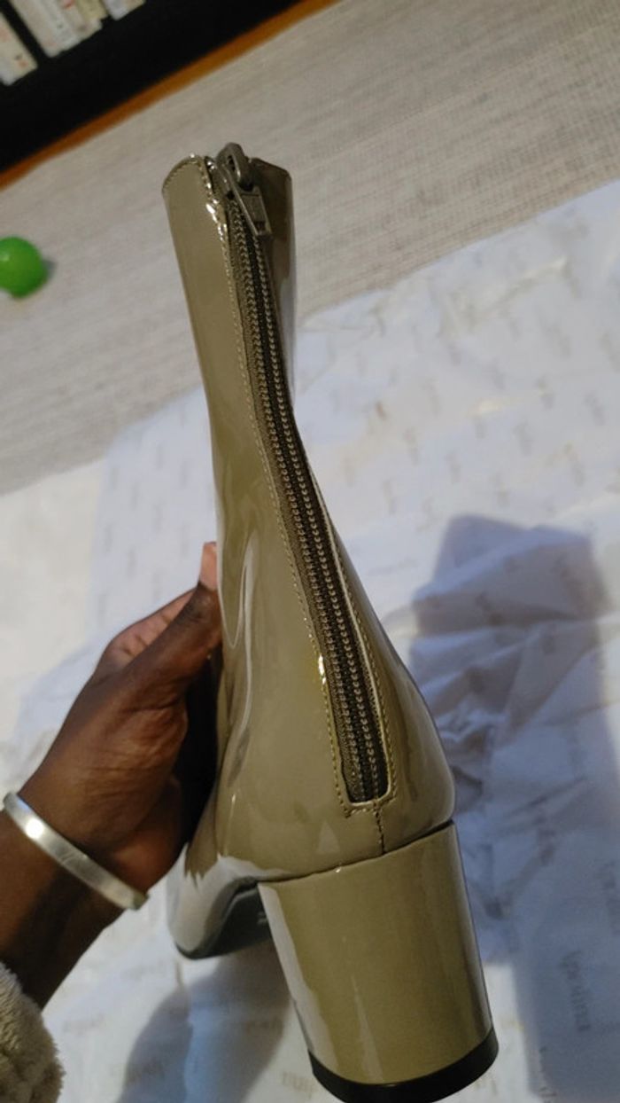 Bottines en cuir 100 % Jonak couleur kaki très bon état - photo numéro 14