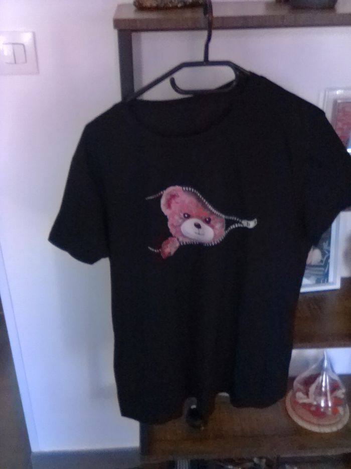T-shirt noir avec ourson rose taille 40