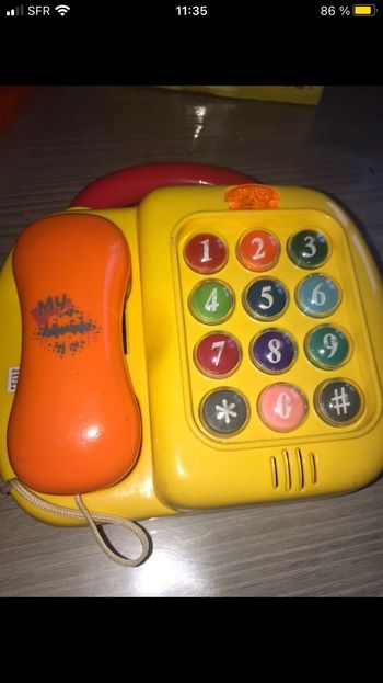 Téléphone éducatif réversible