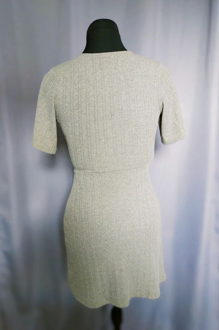 Robe côtelée gris clair avec nœud dos – Pull&Bear – T. XS - photo numéro 6