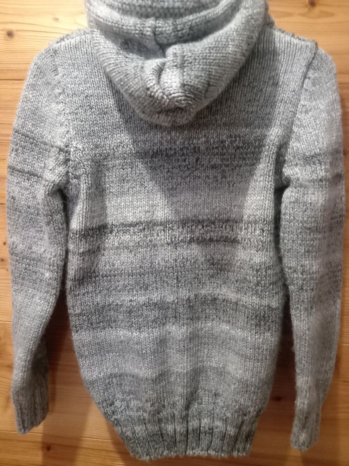 Pull capuche en laine - photo numéro 3