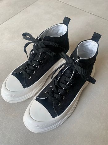 Baskets montantes neuves taille 38 Creeks