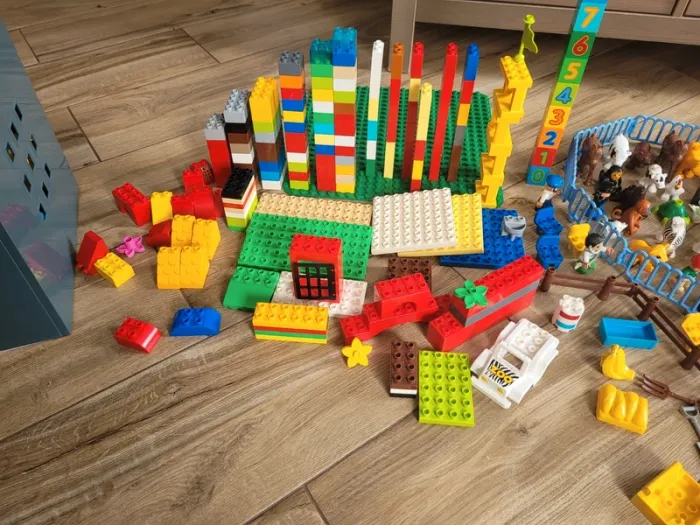 Lots de lego + train - photo numéro 4