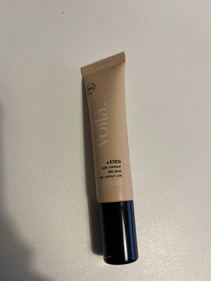 Soin contours des yeux voilà