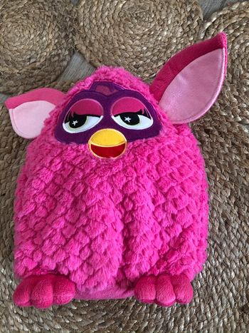 Peluche Furby range pyjama