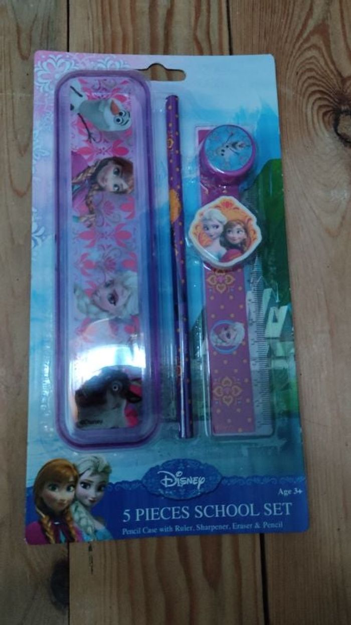 Set d'écolier Reine des Neiges
