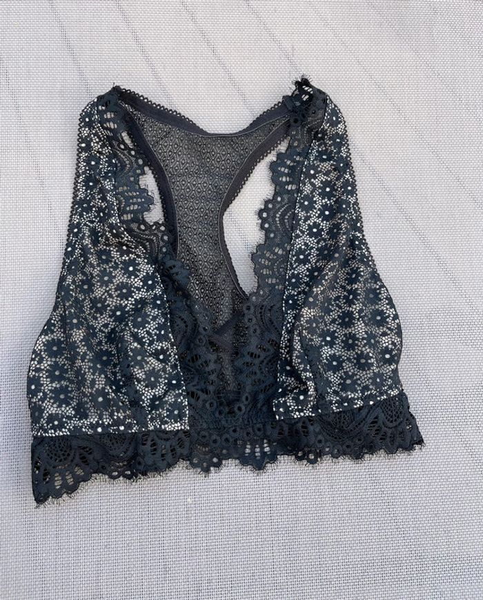 Soutien gorge en dentelle - photo numéro 4