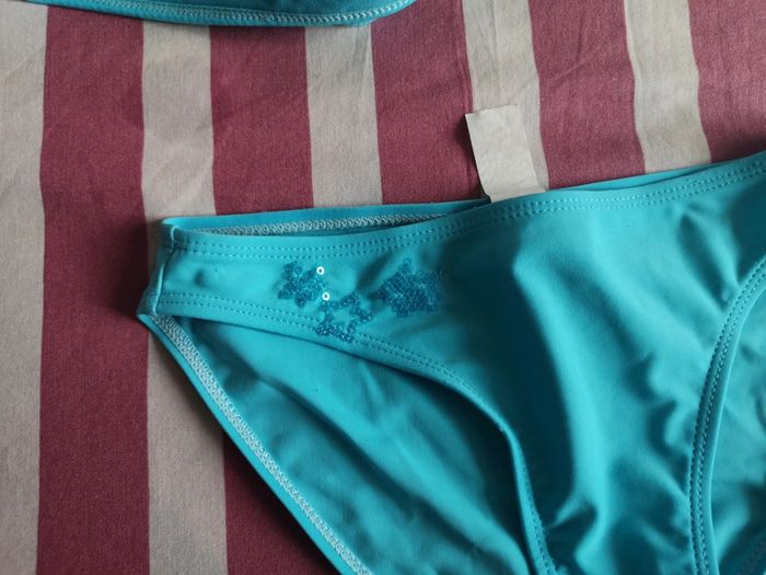 Maillot de bain 2 pièces - photo numéro 3