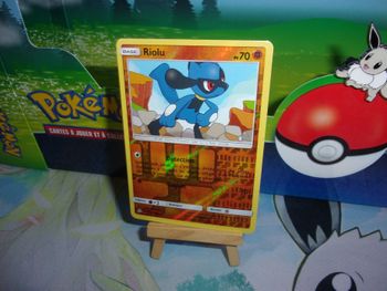 Carte Pokémon riolu 66/156 reverse holo ultra prisme SL5 - FR