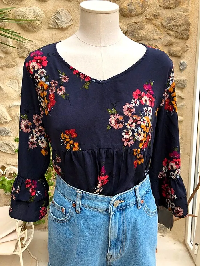 Camaïeu - Blouse bleu foncé marine fleurie florale multicolore à manches mi longues 3/4 - photo numéro 4
