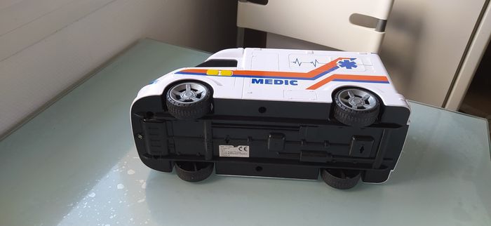 Camion de secours médical - jouet électronique pour enfant - photo numéro 3