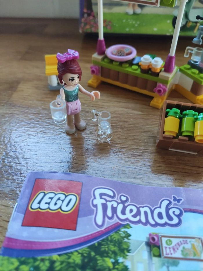 Lego Friends 41027 Stand de limonade - photo numéro 2