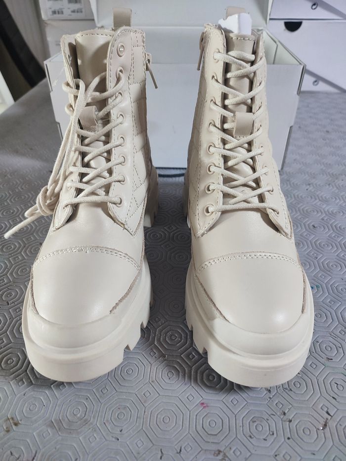 Bottes Aldo femme neuve - photo numéro 3