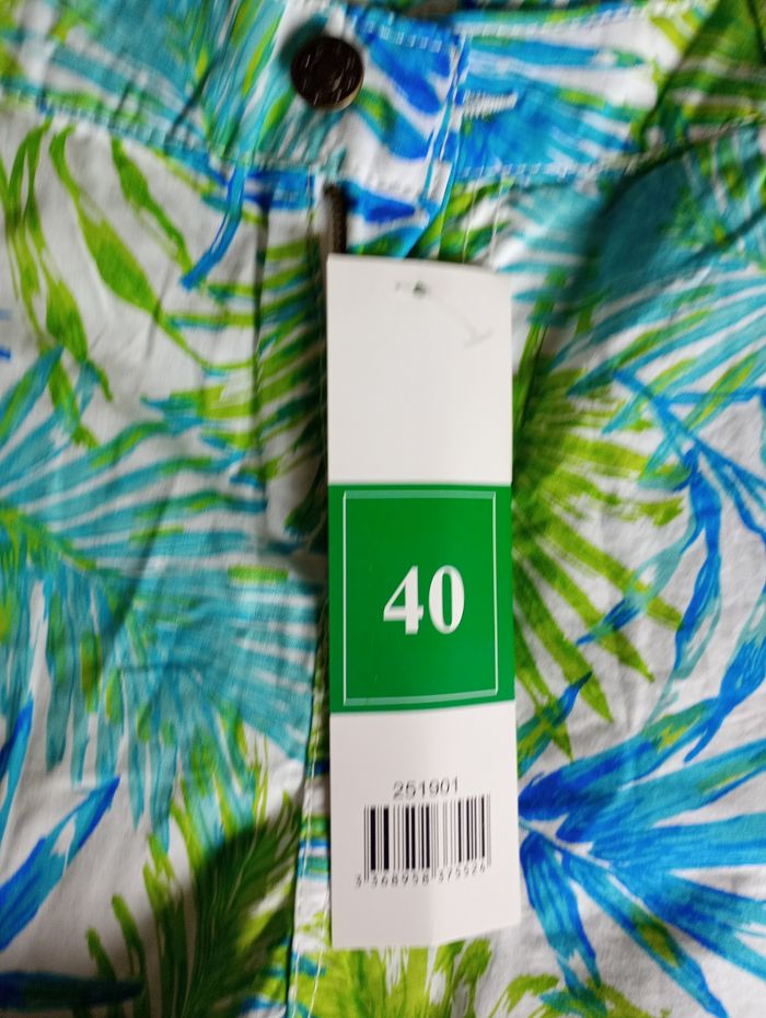 Short femme neuf 40 - photo numéro 2