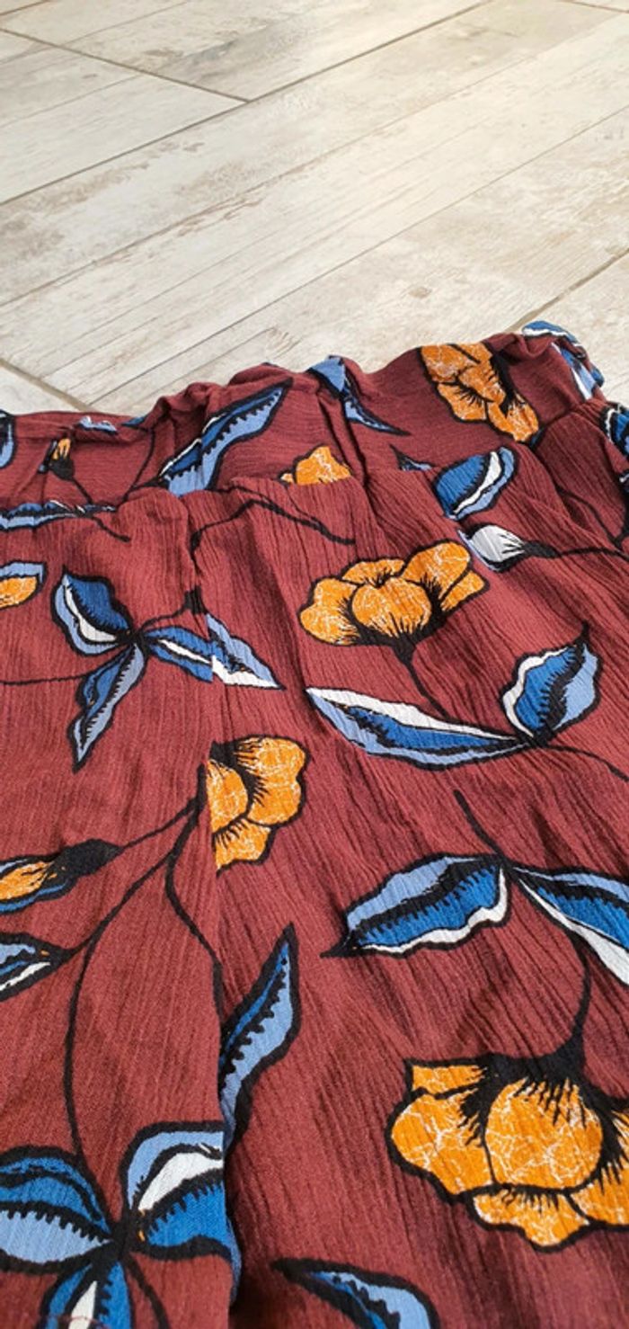 Très beau short de chez kiabi taille 34 en très bon état 👌 - photo numéro 2