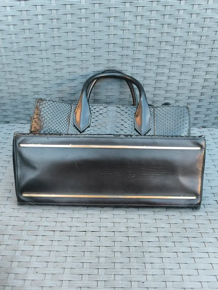 Sac à main avec bandoulière cuir effet crocodile Balenciaga - photo numéro 5