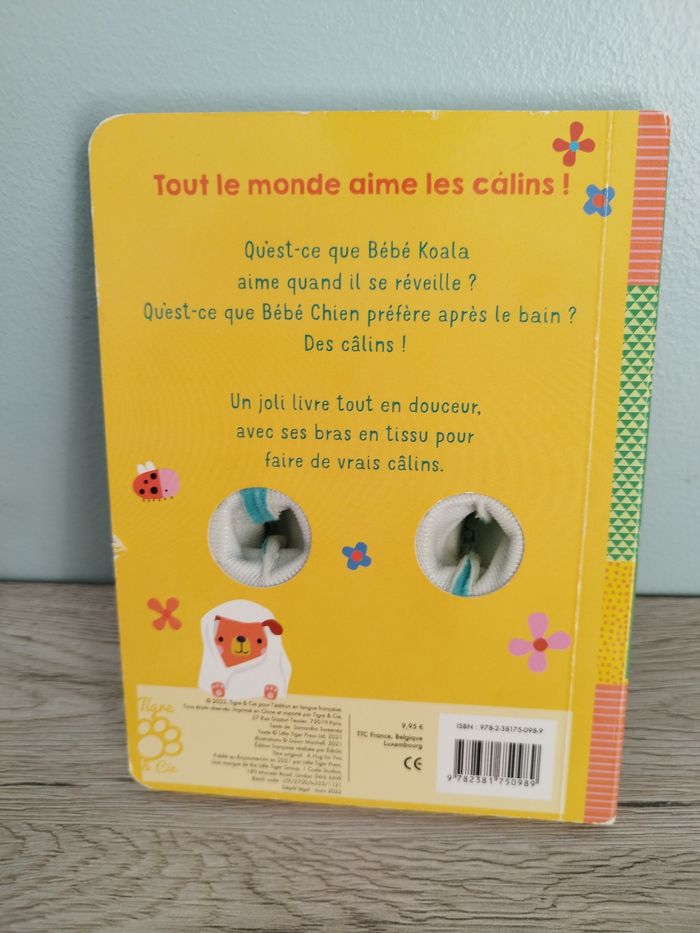 Livre marionnette un gros câlin - photo numéro 2