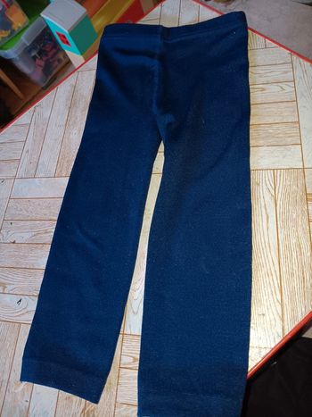 Legging collant t.18 24 mois à dos bouloches