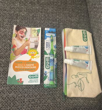 Trousse d hygiène bucco-dentaire dentaire enfant 6ans et + brosse à dent dentifrice enfant
