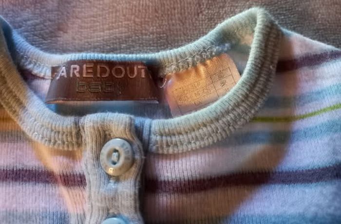 Lot vêtements 3 mois diverses marques
Bon état voir très bon - photo numéro 4