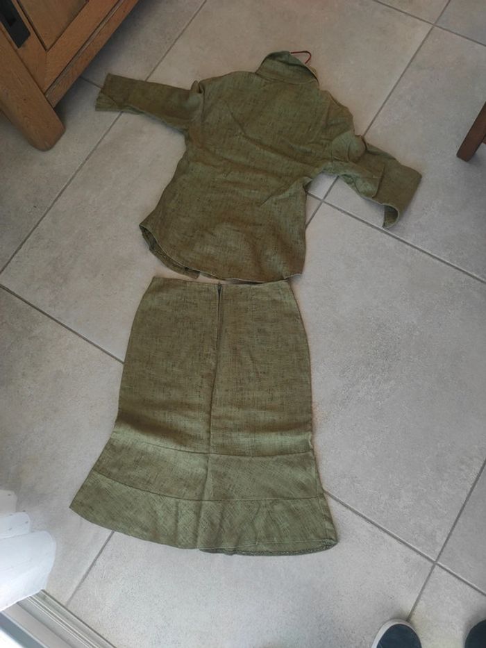 Ensemble  tailleur veste et jupe en lin - photo numéro 2