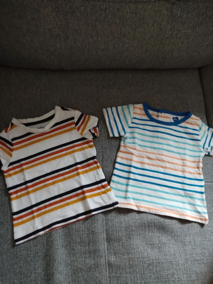 Lot de 2 tee-shirts taille 6 mois