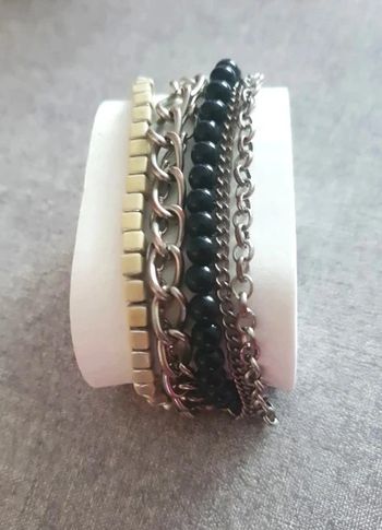 Bracelet rockeuse multirangs