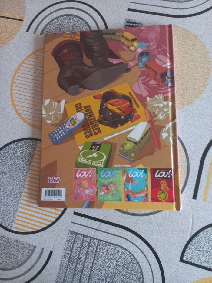 Bd Lou tome 3 - photo numéro 2