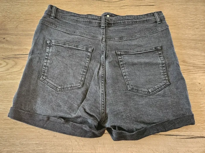 Short - photo numéro 2