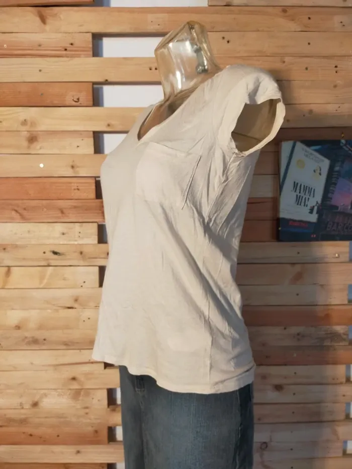 Joli t-shirt beige rosé little marcel - photo numéro 2