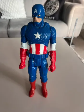 Captain America – Figurine Marvel Legends 30 cm – Édition Rétro 2014