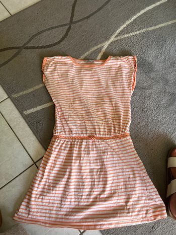 Robe courte