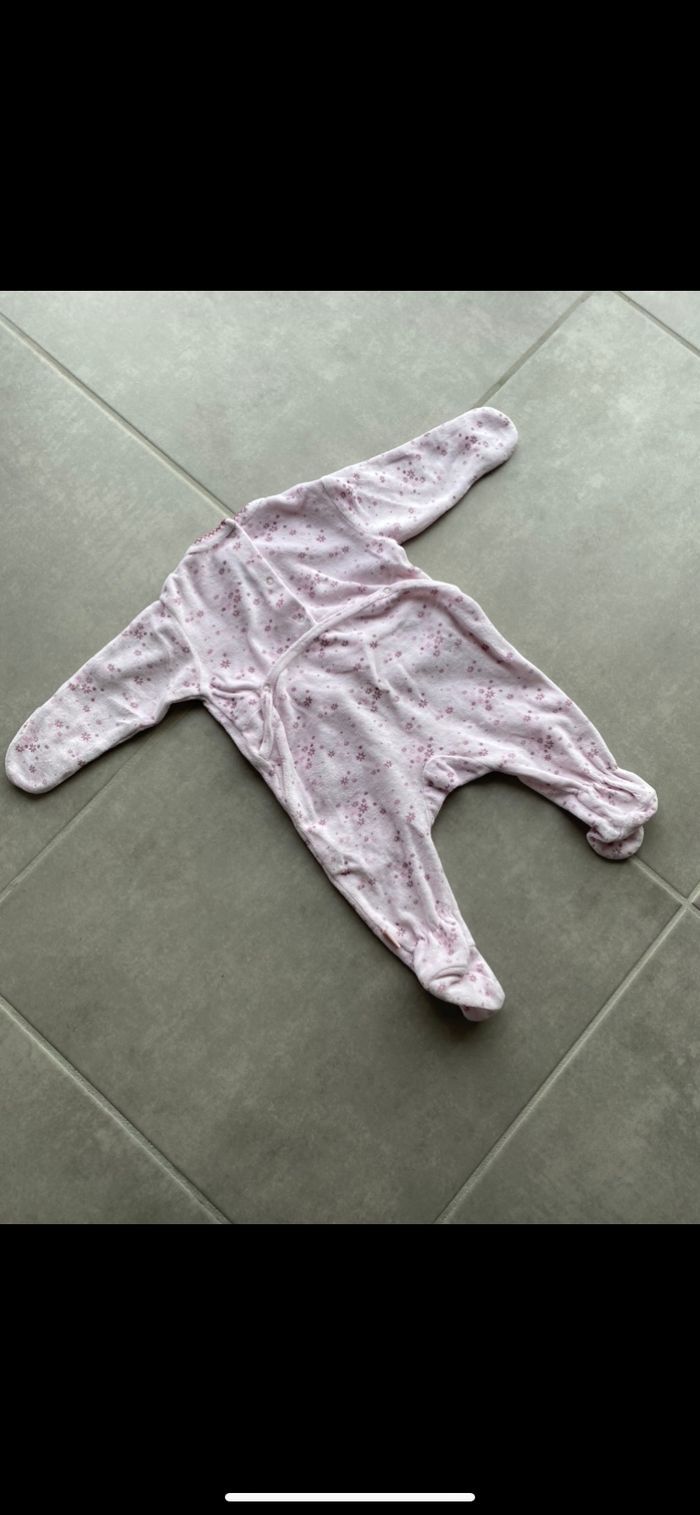 Pyjama fille à fleurs 3 mois - photo numéro 8