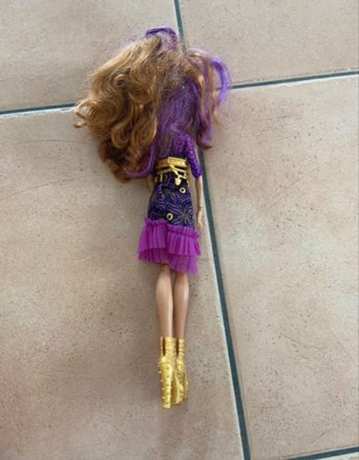 Poupée Clawdeen Wolf - photo numéro 2