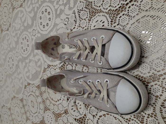 3 paires de chaussures filles du 31 au 33 - photo numéro 3