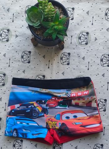 Maillot de bain Cars taille 5 ans