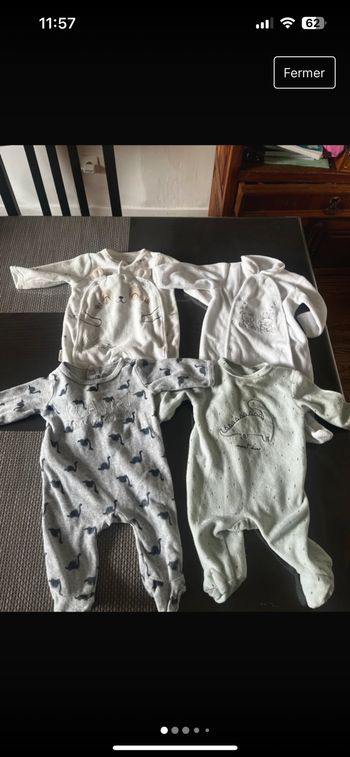 Pyjamas taille 1 mois