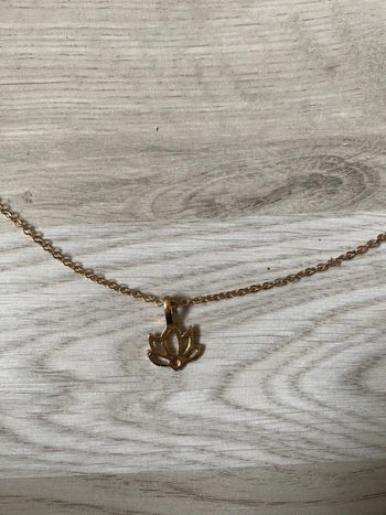Collier fleur de lotus
