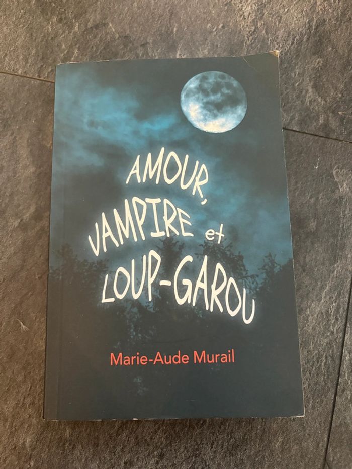 Livre : Amour, vampire et loup-garou - photo numéro 2
