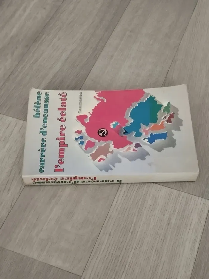 Livre l'empire éclaté d'hélèné carrère d'encause éd 1979 - photo numéro 7