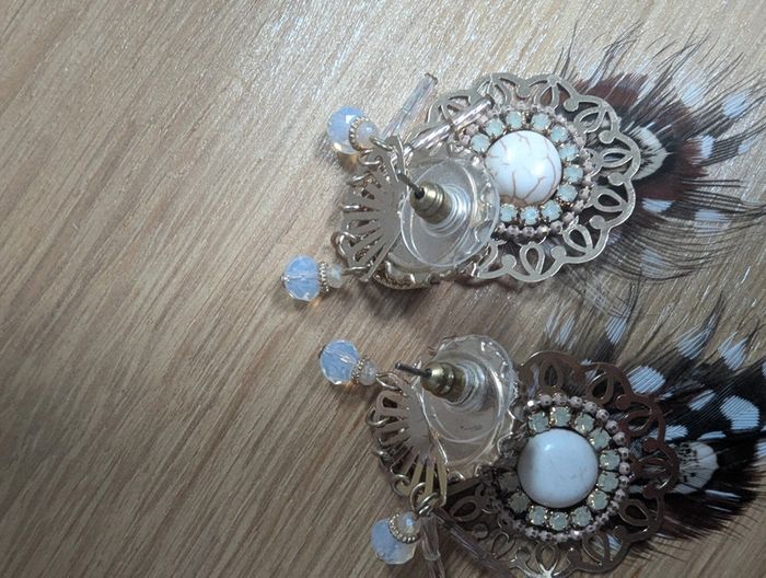 Jolies boucles d'oreille neuves - photo numéro 5