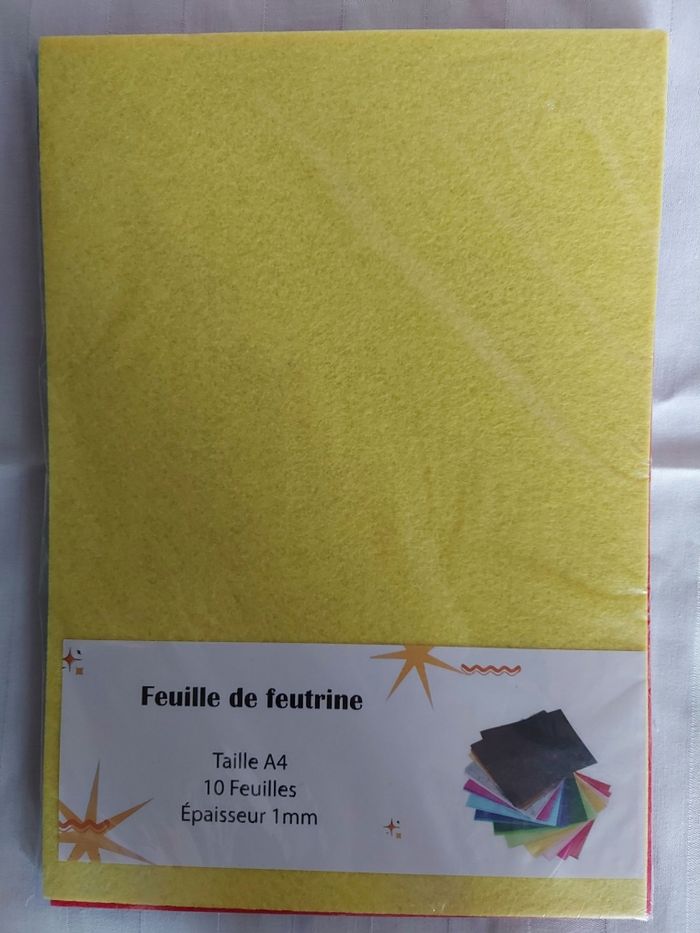 Feuilles de feutrine