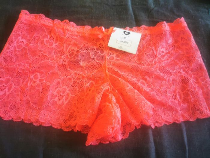 Lot de 4 shorty boxer culotte  neuf taille M 38/40 dentelle - photo numéro 2