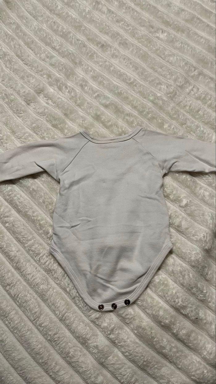 Lot de body 6mois - photo numéro 6